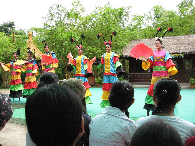 ទិដ្ឋភាពនៅក្នុងភូមិវប្បធម៌កម្ពុជា