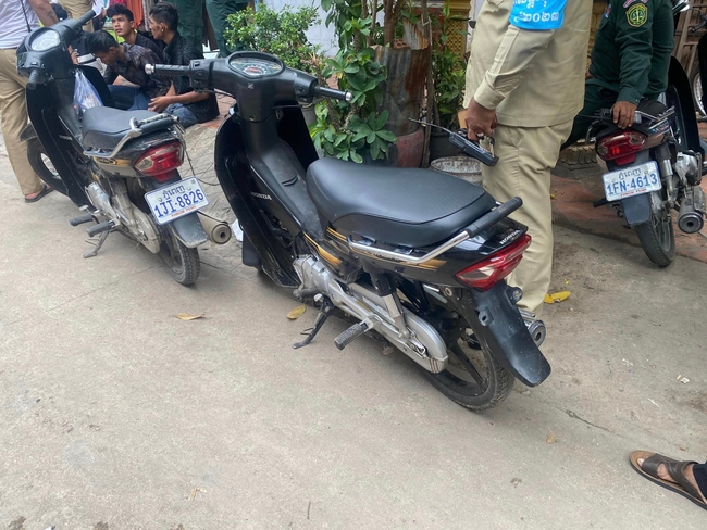 ម៉ូតូ