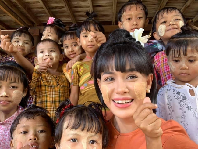 Aye Thaung's Facebook