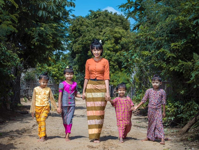 Aye Thaung's Facebook