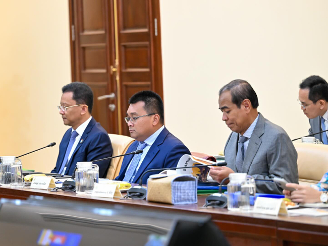 https://s9.kh1.co/__image/w=650,h=488,q=100/e1/e165fe1d422499a2aaae701b7f250cd0b6c9f2ad.jpg