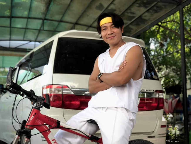 Photo Credit:မနော Manaaw's Facebook page