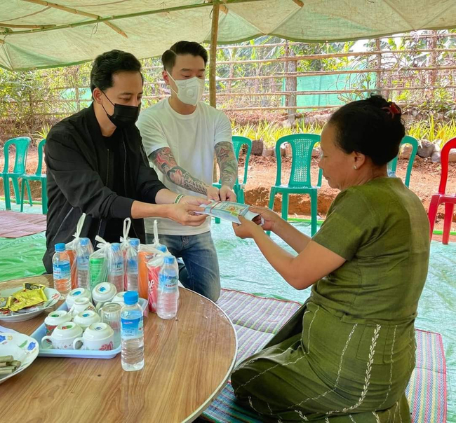 Photo Credit - Kyaw Phyo Tun's Fb Acc