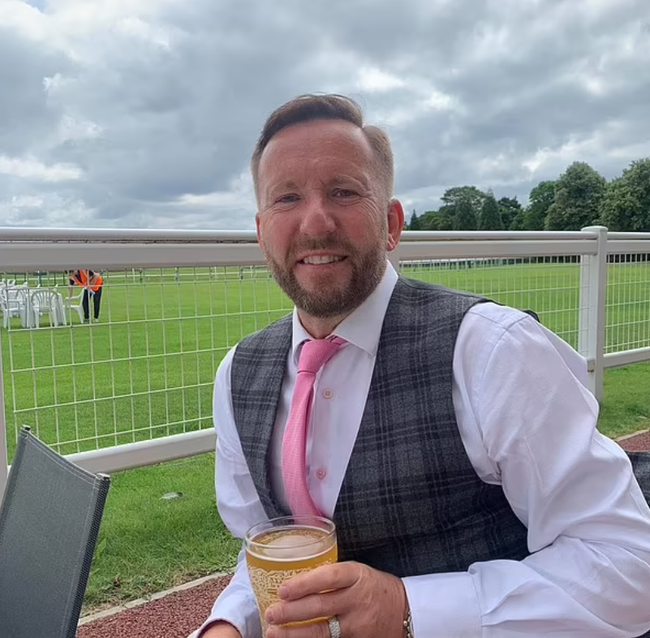 &nbsp; លោក&nbsp;Danny Hernon ជាម្ចាស់ផ្ទះជួល