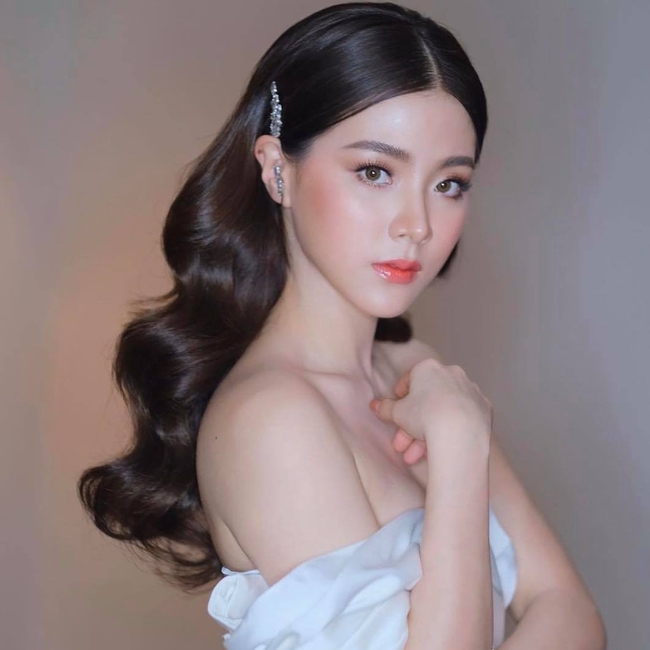 ម៉ូតសក់ដ៏ពេញនិយមរបស់ Baifern 