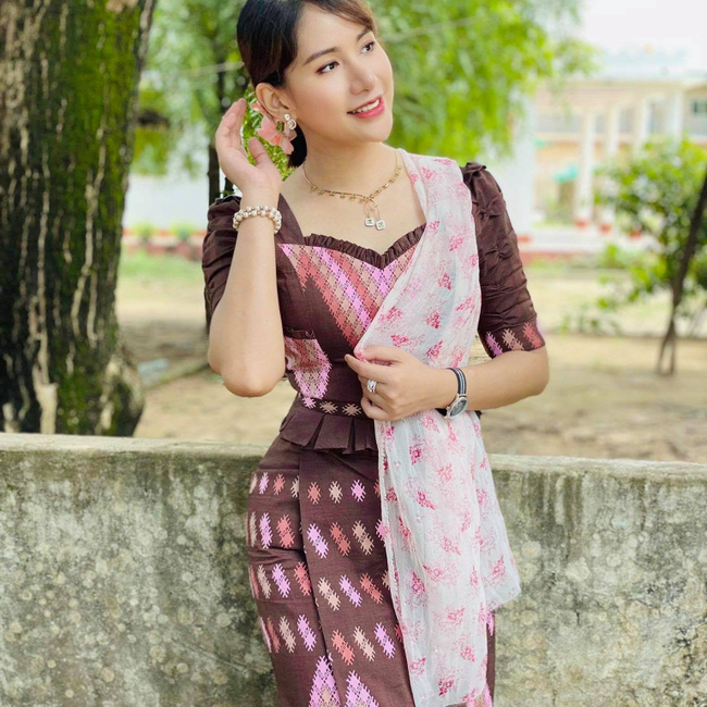 https://s9.kh1.co/__image/w=650,h=650,q=100/5e/5e102836f5f8a6b8450aa44397aa6e160baa645f.jpg