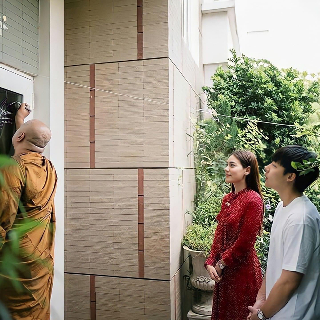 Photo Credit: MARK Prin Suparat Myanmar Fan Club