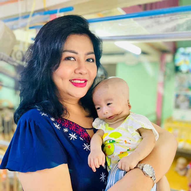 Photo Credit : Khine Hnin Wai's Facebook Acc