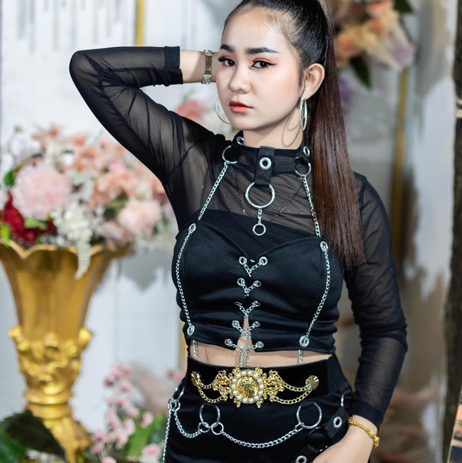 សុខុម រចនា