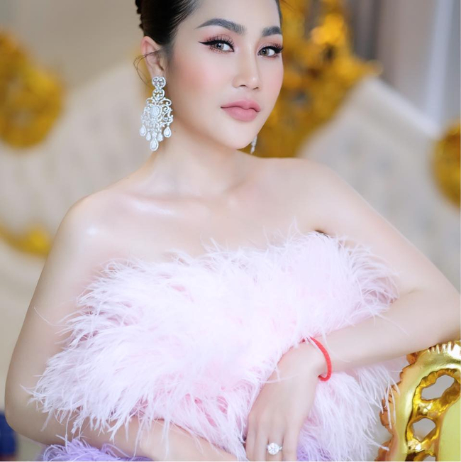 យាយសួយ 