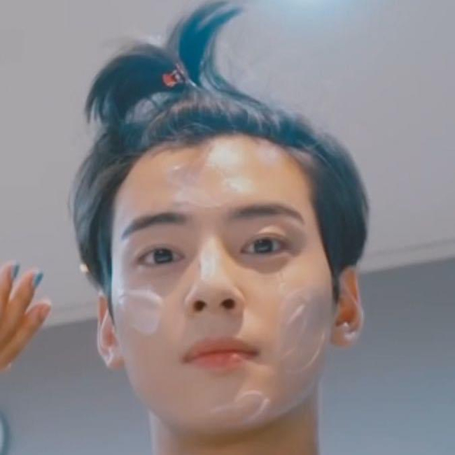 Photo Credit: Cha Eun Woo Fans