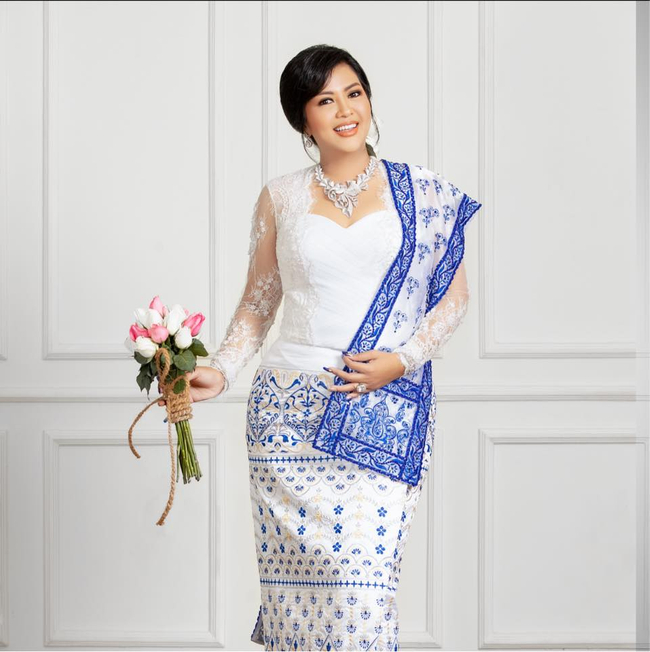 Photo Credit : Khine Hnin Wai's Facebook Acc