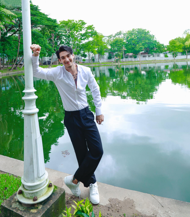 Photo Credit : Paing Takhon's FB Acc