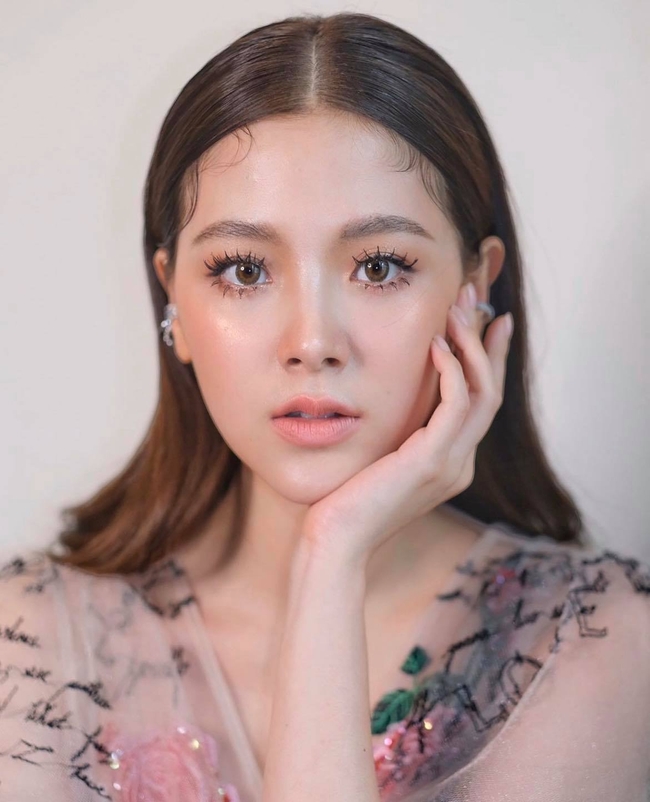 ម៉ូតសក់ដ៏ពេញនិយមរបស់ Baifern 