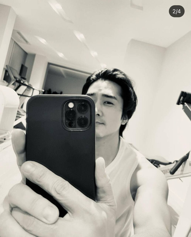 Photo Credit : songseungheon1005's IG Acc