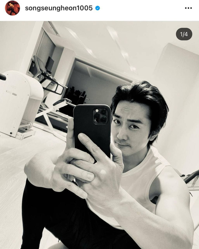 Photo Credit : songseungheon1005's IG Acc