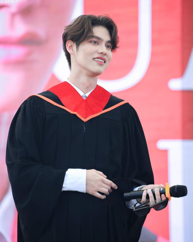 Photo Credit : Popular.com