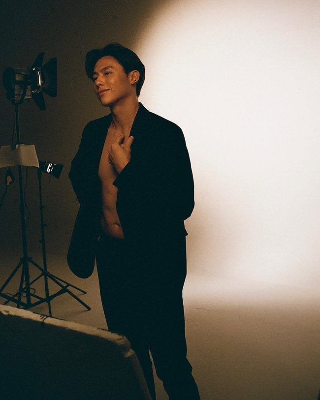 Photo Credit: MARK Prin Suparat Myanmar Fan Club