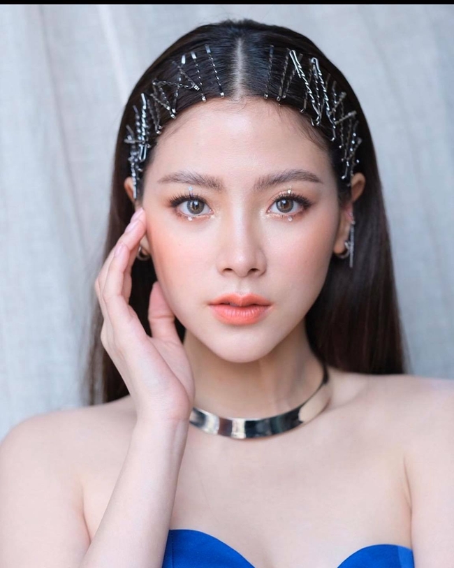 ម៉ូតសក់ដ៏ពេញនិយមរបស់ Baifern 