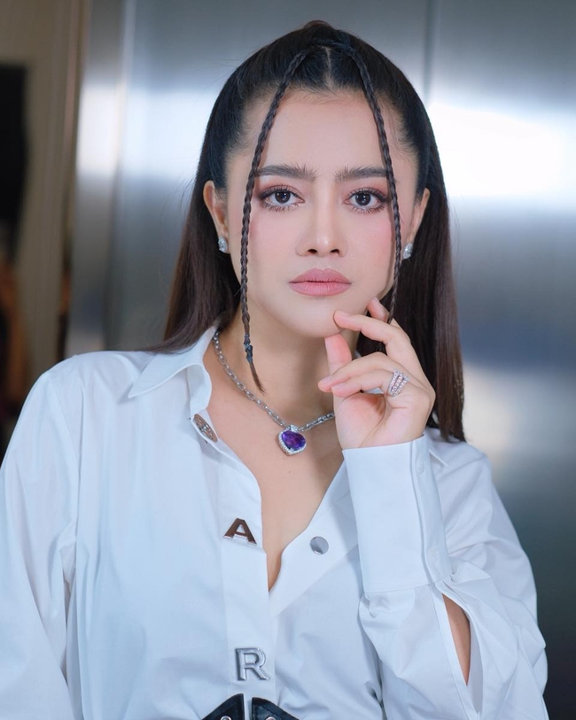  អ្នកនាង ឱក សុគន្ធកញ្ញា