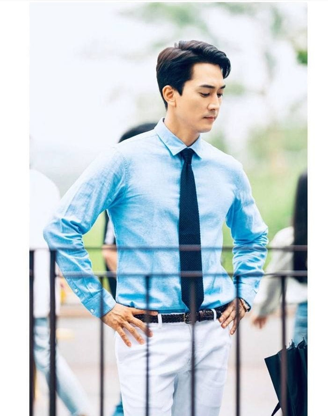 Photo Credit : songseungheon1005's IG Acc