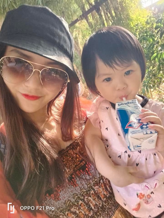 Khin Wint Wah's Facebook