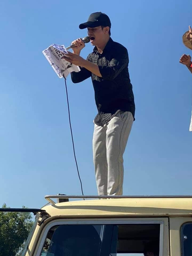 Photo Credit - Nyi Nanda's Fb Acc