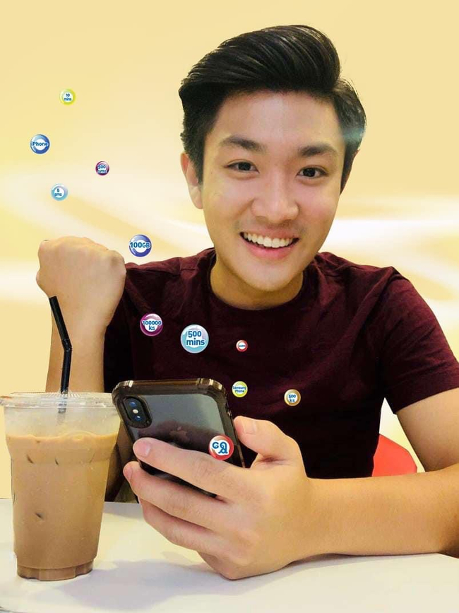 နိုင်ငံတော်ကချီးမြှင့်သော ထူးခြားတဲ့ဘွဲ့ထူးကိုထိုက်တန်စွာရရှိခဲ့တဲ့ဖခင်ဖြစ်သူအတွက် အတိုင်းမသိဝမ