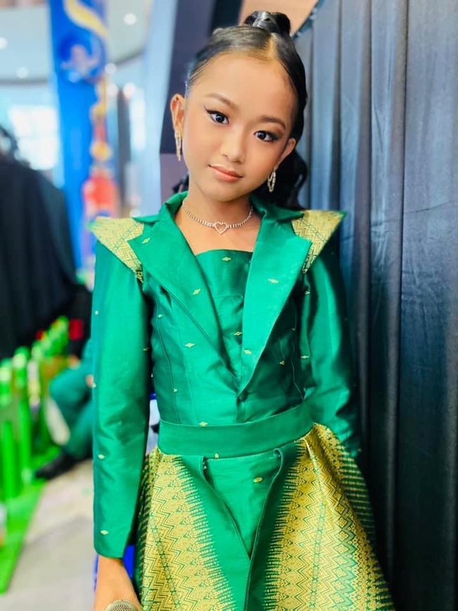 កែវ ទិត្យផល្លី