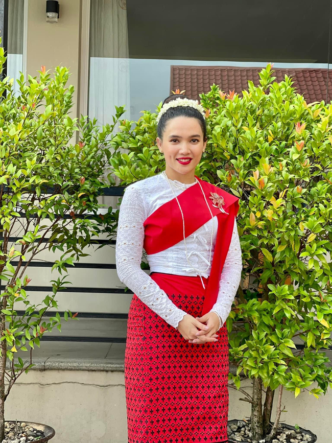 Aye Myat Thu’s Facebook 