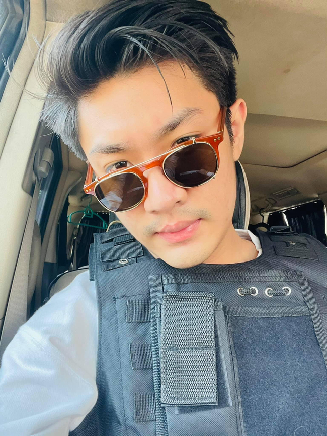 ရှေ့တန်းကနေ ရဲရင့်စွာရင်ဆိုင်နေကြတဲ့ကလေးတွေ ဘေးကင်းဖို့အတွက် ကုသိုလ်ရေးတွေလုပ်ပြီး ဆုတောင