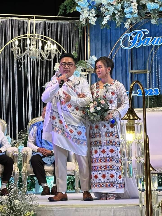 Photo Credit : Esther DCS's Facebook Acc