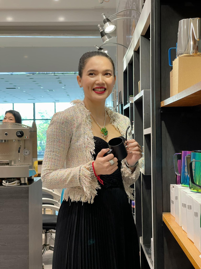 Aye Myat Thu’s Facebook 