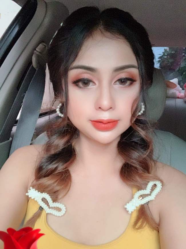 កញ្ញា អេណា រ៉ូស