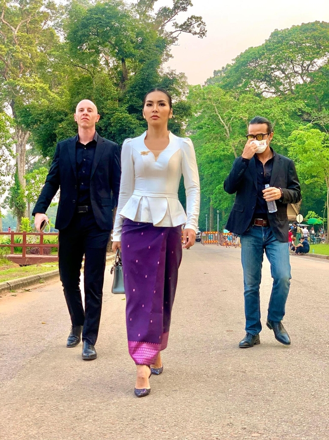 &nbsp; &nbsp;កញ្ញា&nbsp;ឆន ស្រីណេត
