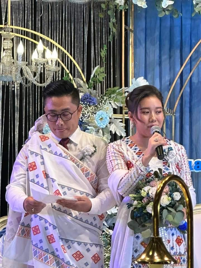 Photo Credit : Esther DCS's Facebook Acc