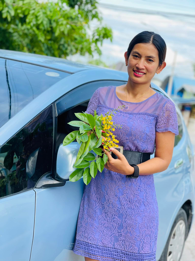 Thin Thin 's Facebook