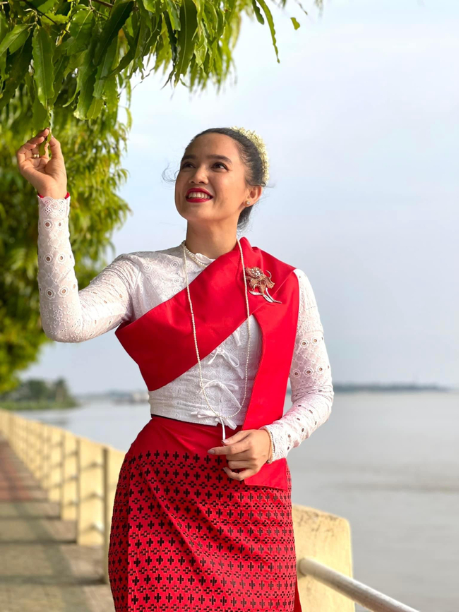 Aye Myat Thu’s Facebook 