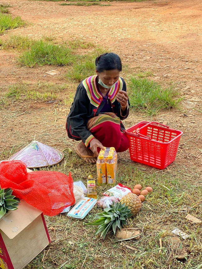 Photo Credit - Htam Hkay - ထျန်ခေး Fb Page