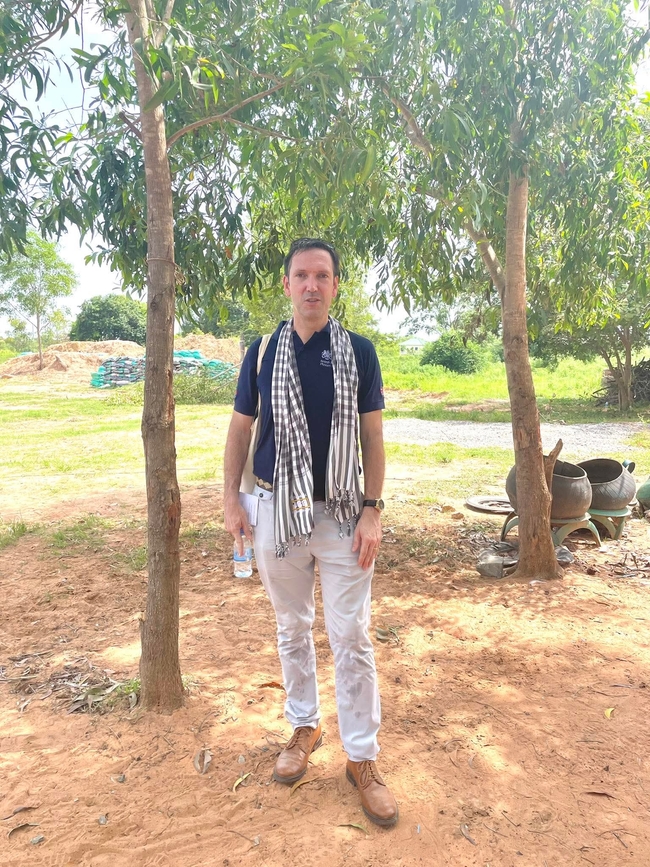 លោក Dominc Williams&nbsp;