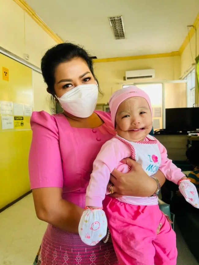 Photo Credit : Khine Hnin Wai's Facebook Acc