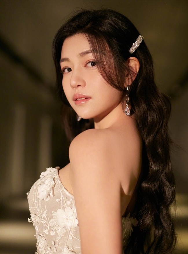 &nbsp;Michelle Chen