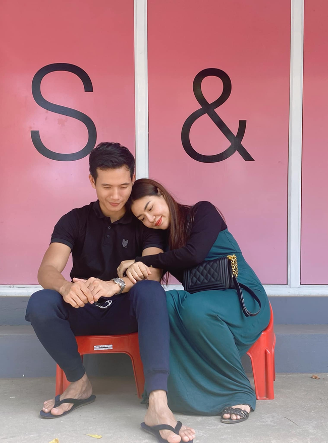 Photo Credit : Thandar Zaw's Facebook Acc