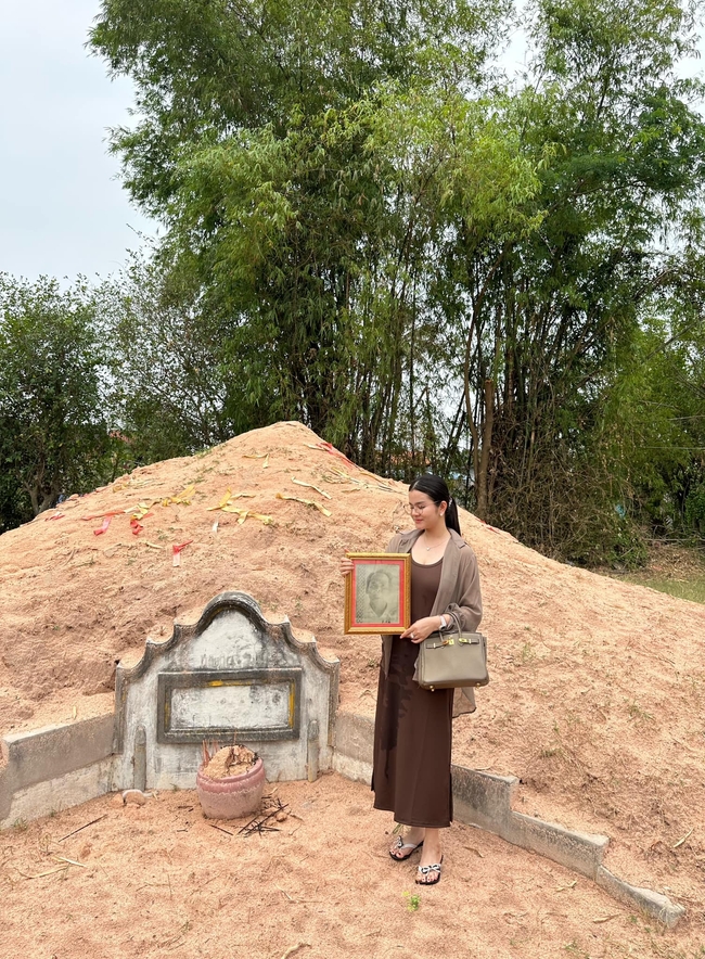 ផន សុផារី ជាមួយរូបថត, ផ្នូររបស់នាង ជាតិមុន