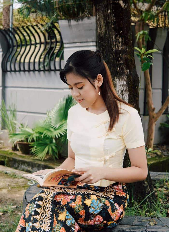 photo credit: မေလသံစဥ် ' s facebook page