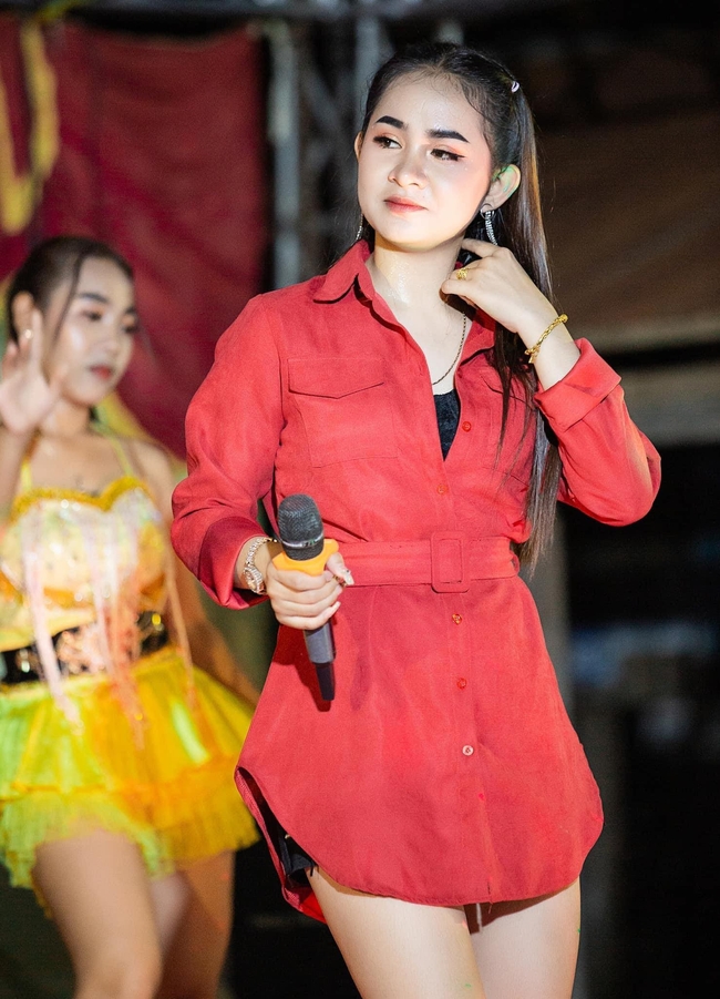 សុខុម រចនា