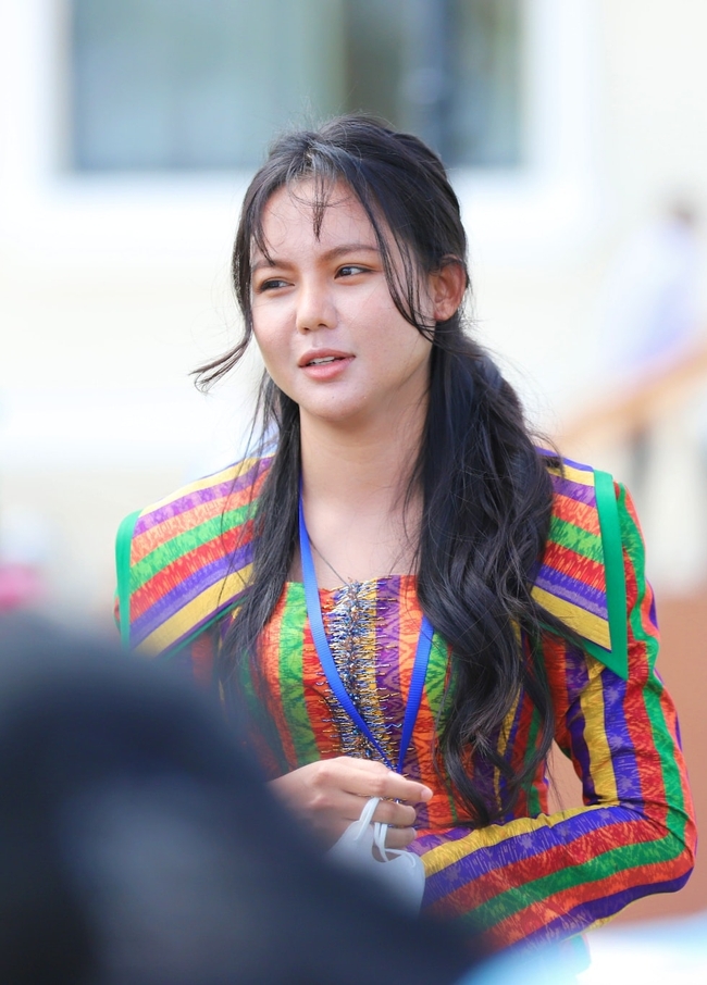 លោកស្រី ធី សុវណ្ណថា
