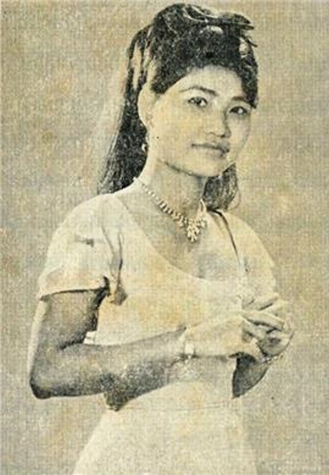 រាជនីសម្លេងមាស រស់សេរីសុទ្ធា