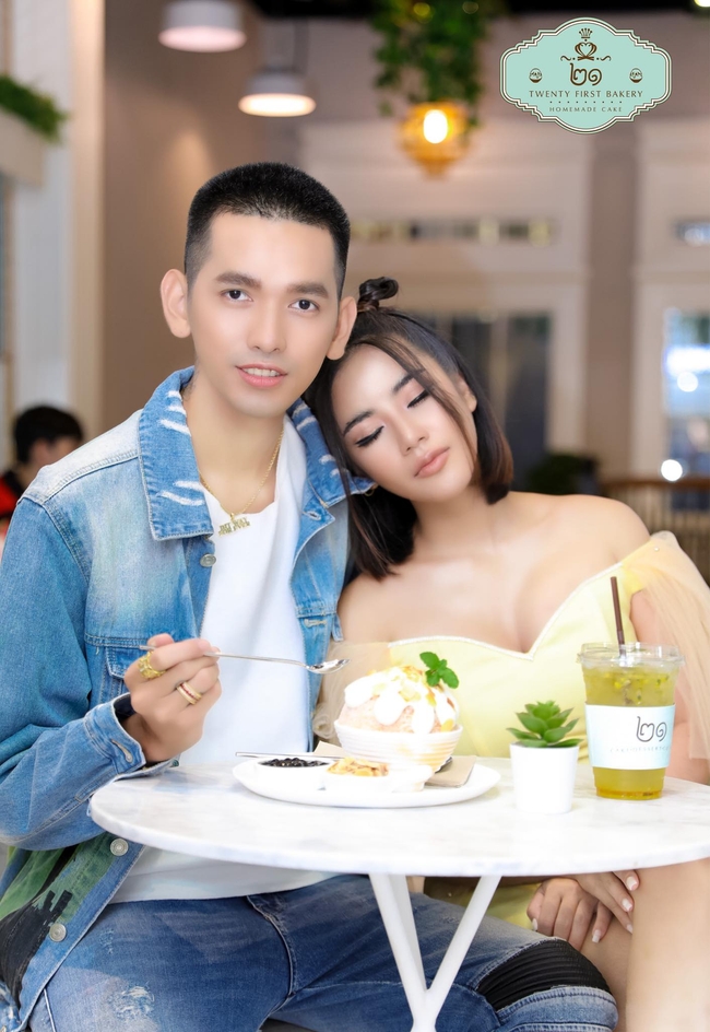 ទេព បូព្រឹក្ស&nbsp; និង ជី ដេវីត