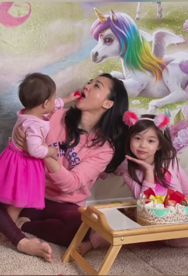 Photo Credit-"ACC Channel by Alison,Chloe &amp; Cho" FB Page